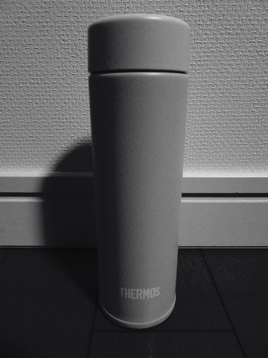 Termo de acero 600ml — Negro